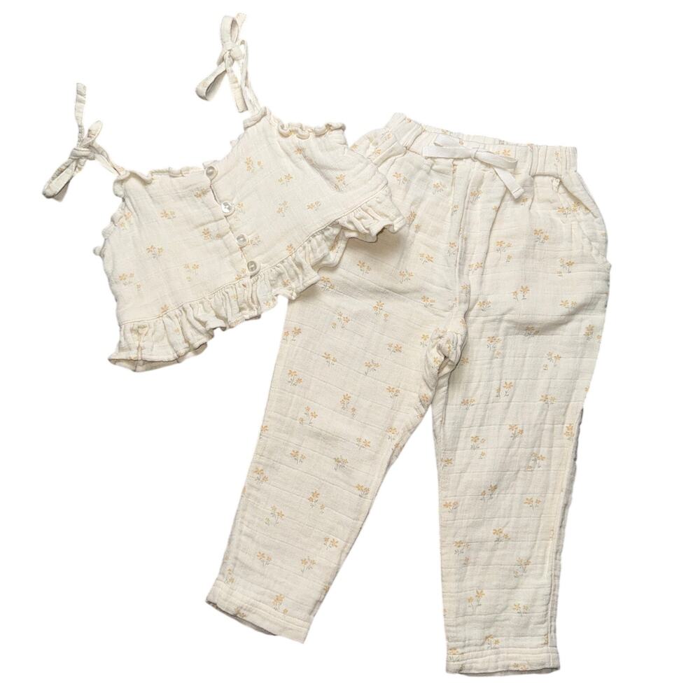 Rylee + Cru set 2T top 1T bottoms best for 2T